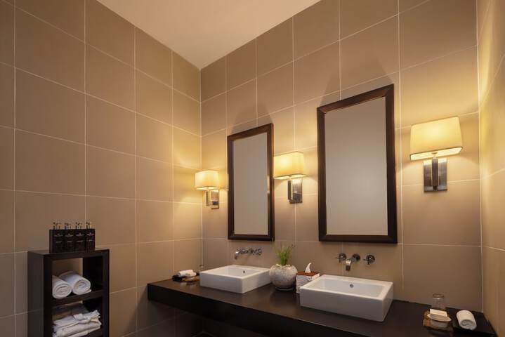 Room 92 of 149