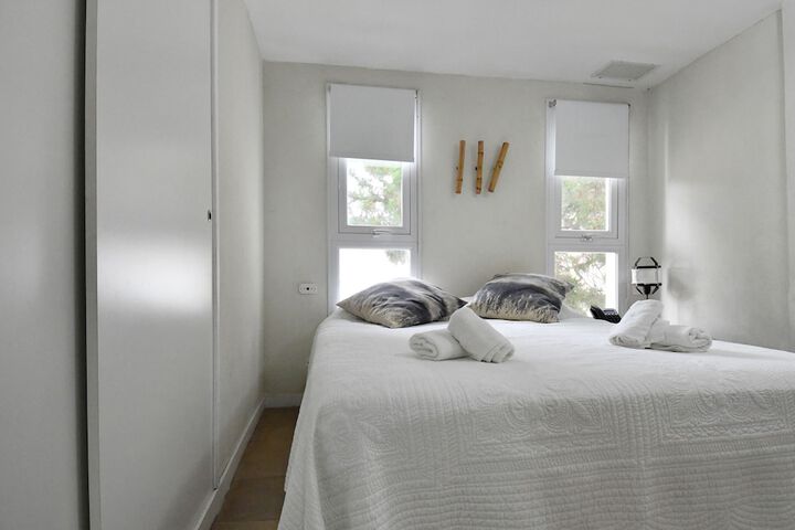 Room 15 of 118