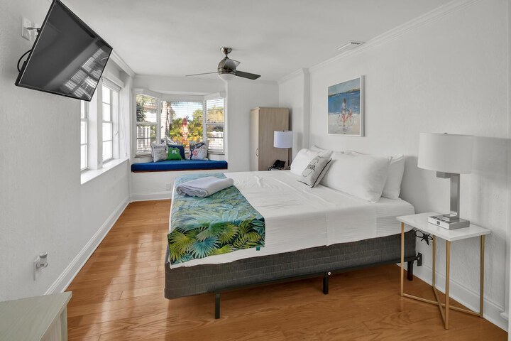 Room 7 of 54