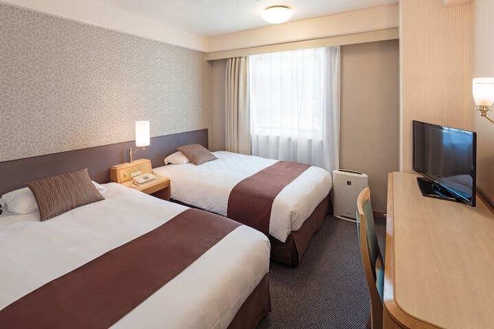 Room 21 of 120