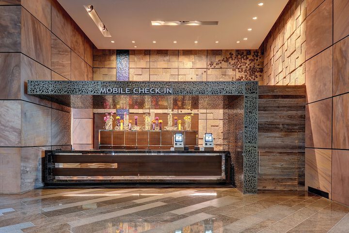Check-in/check-out kiosk