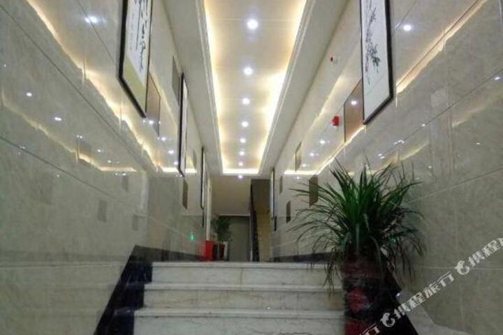 Kaisi Business Hotel