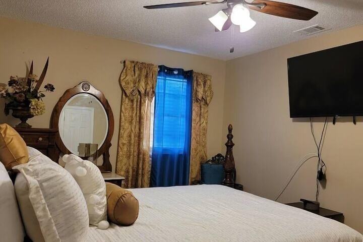 Room 5 of 29
