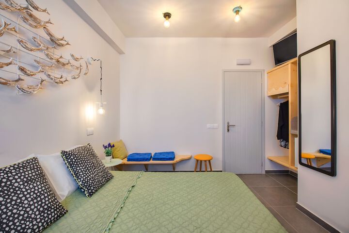 Room 3 of 58