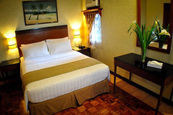 Room 13 of 53