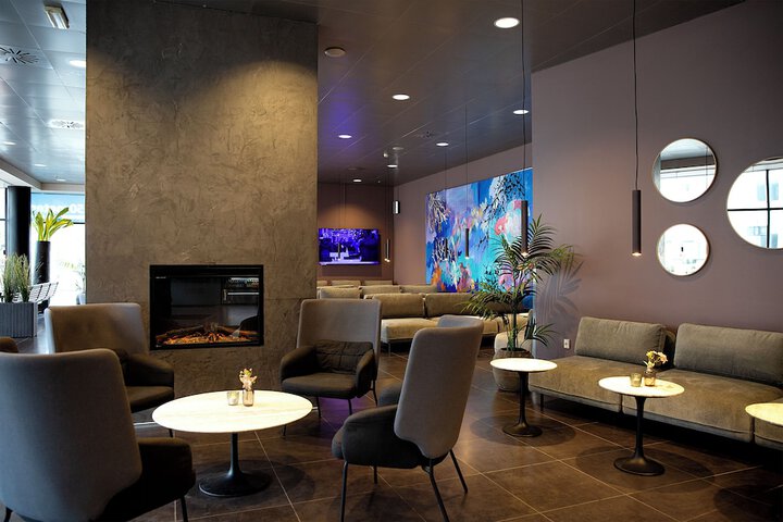 Lobby Entry