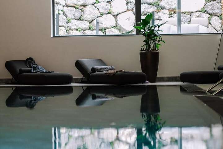 Pool 8 of 10