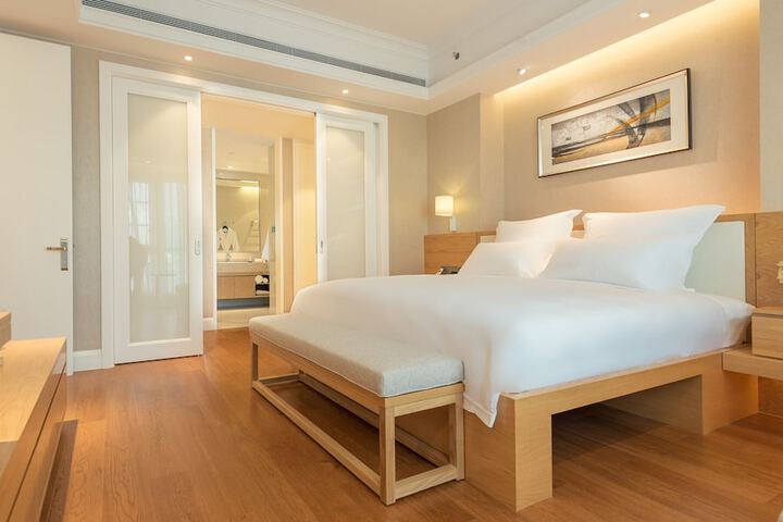 Room 32 of 108