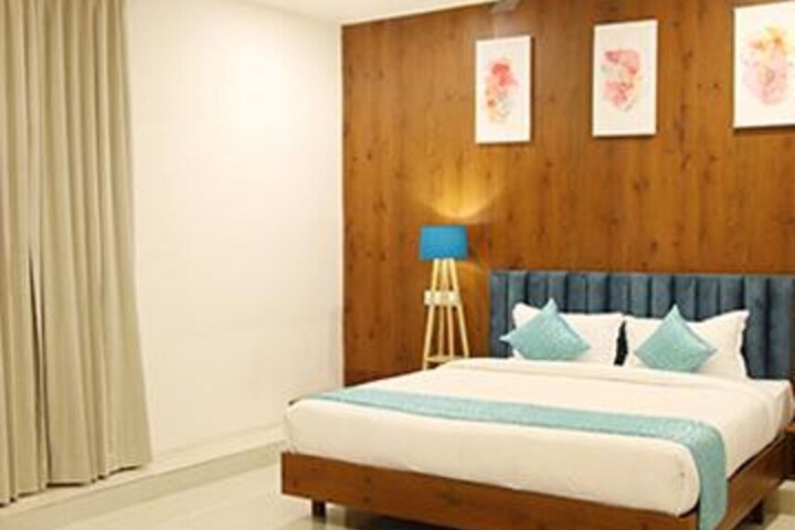 Room 16 of 34
