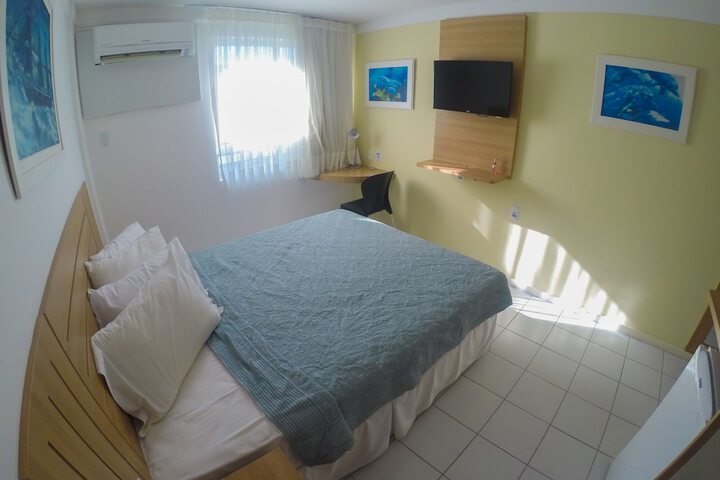 Room 12 of 33