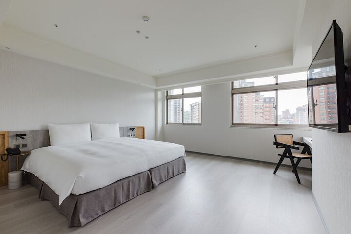 Room 35 of 50