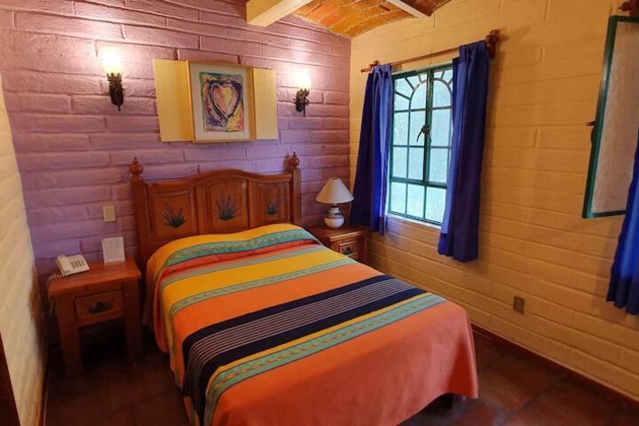 Room 14 of 48