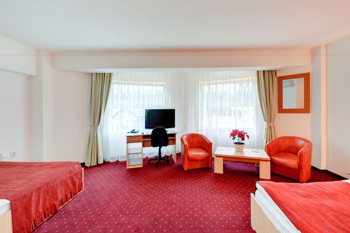 Room 10 of 70