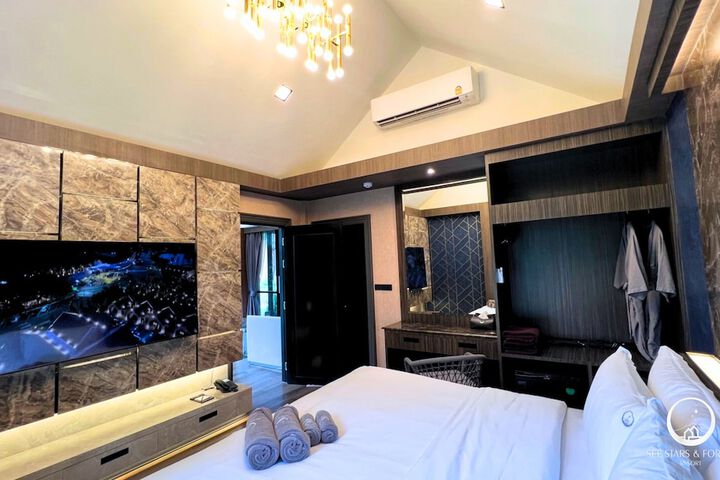 Room 45 of 255