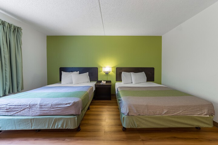 2 Double Beds (15 of 16)