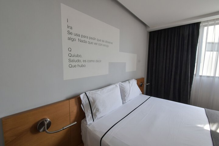 Room 20 of 66