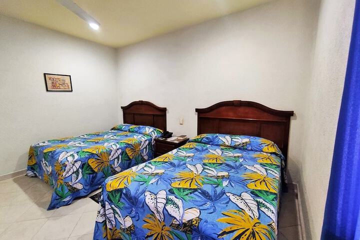 Room 6 of 24