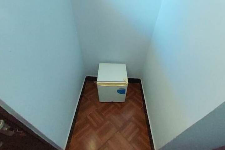 Room 47 of 82