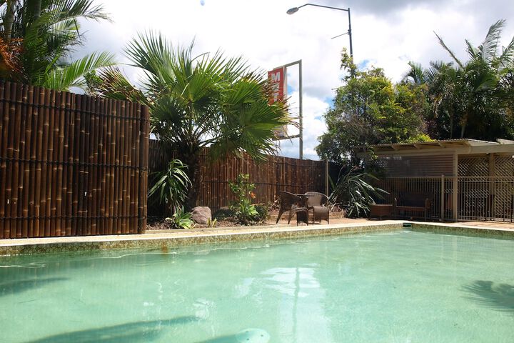 Pool 16 of 24