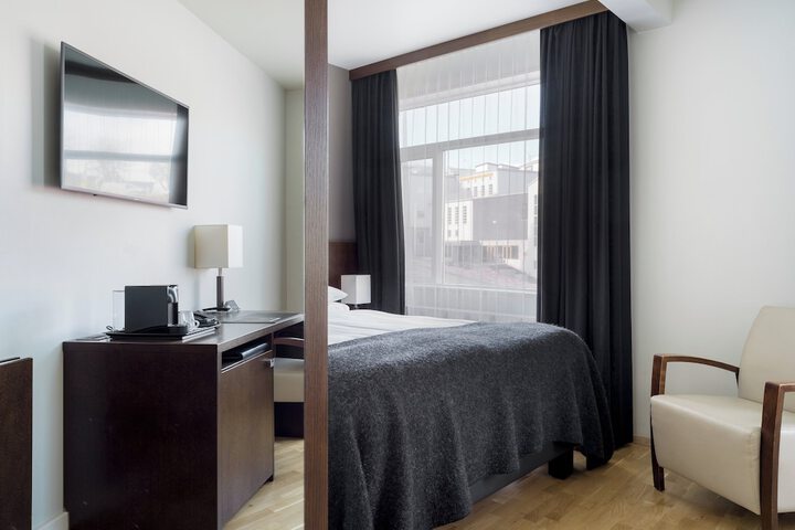 Room 32 of 86