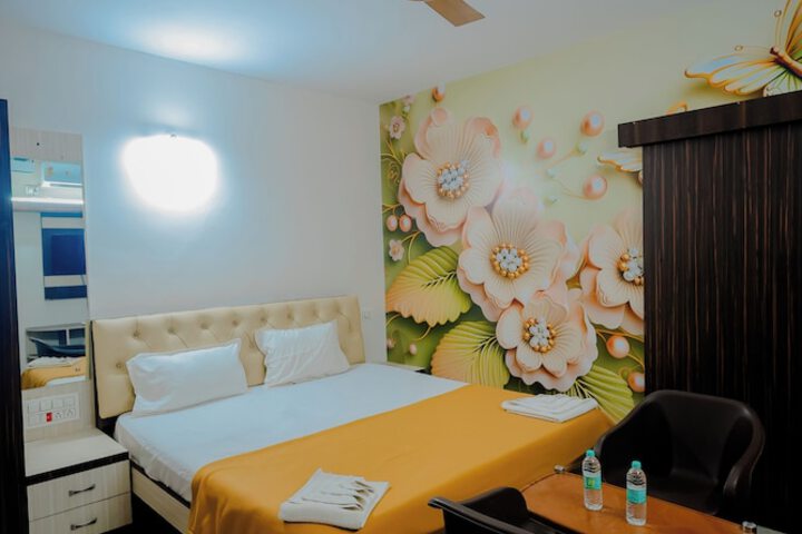 Room 12 of 94