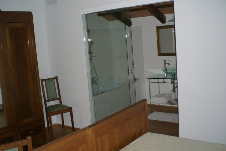 Room 5 of 15