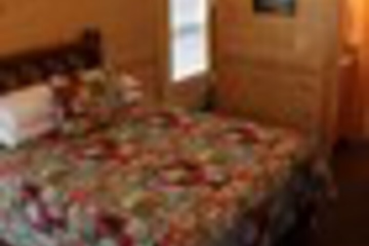 Room 83 of 504