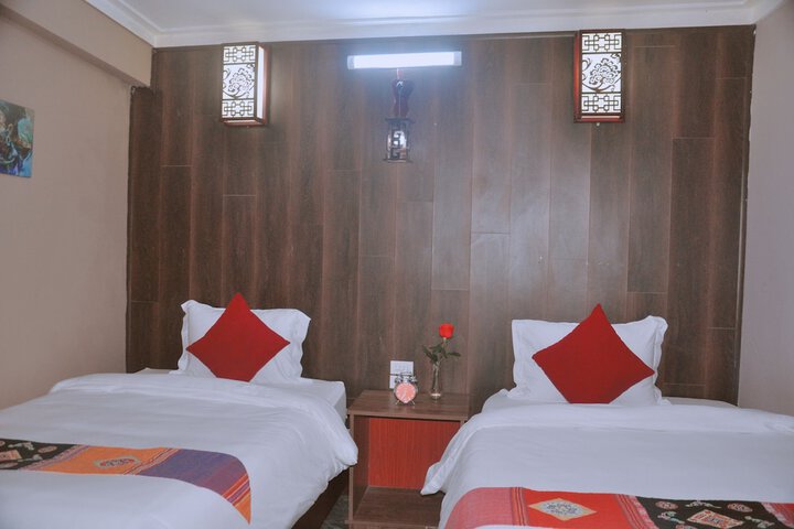 Room 9 of 72