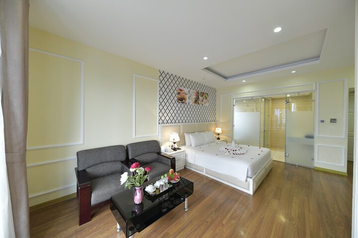 Room 10 of 98