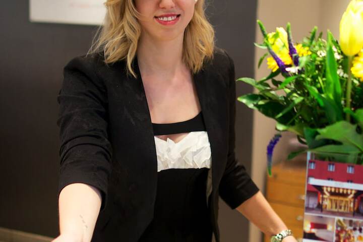 Concierge desk