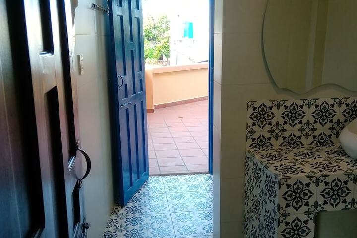 Room 15 of 178