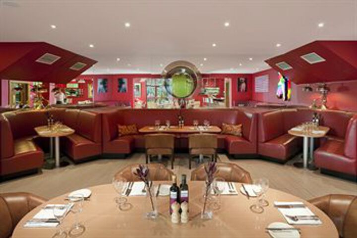 Dining 13 of 72
