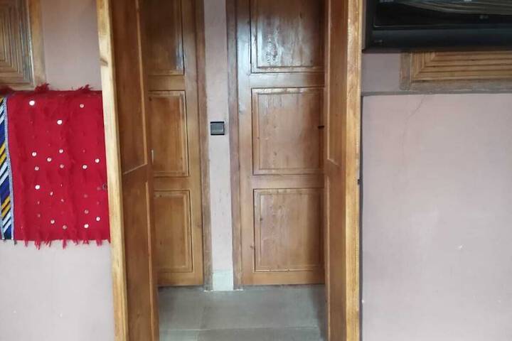 Room 49 of 99