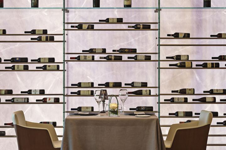 Dining 87 of 132