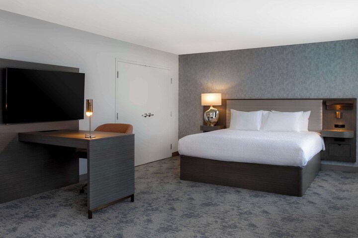 Room 10 of 45