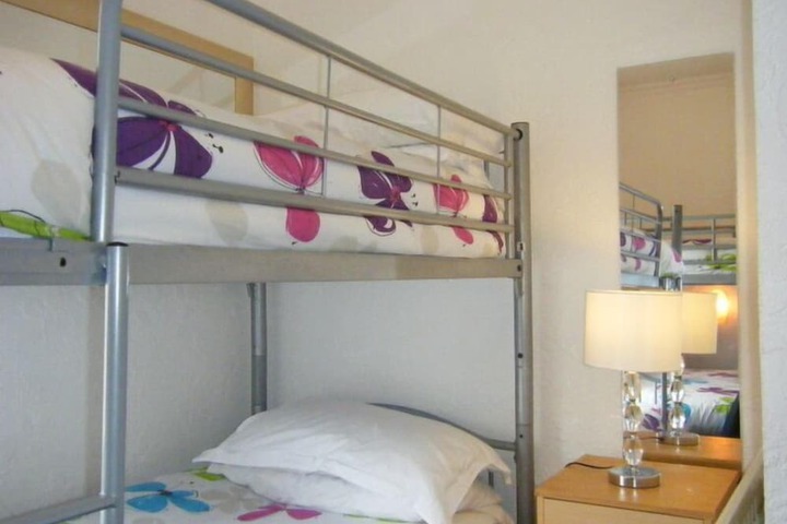 Room 35 of 131