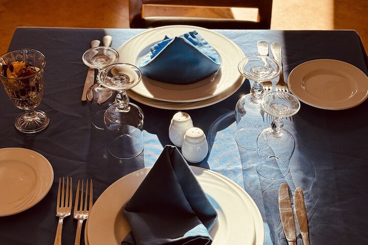 Dining 82 of 128