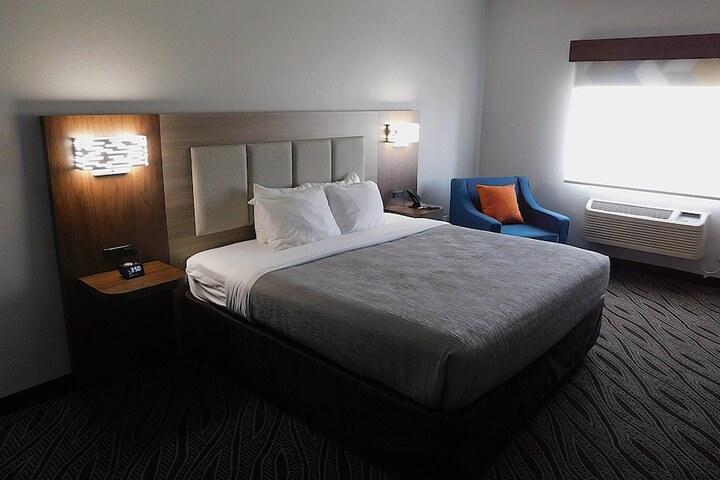 Room 21 of 50
