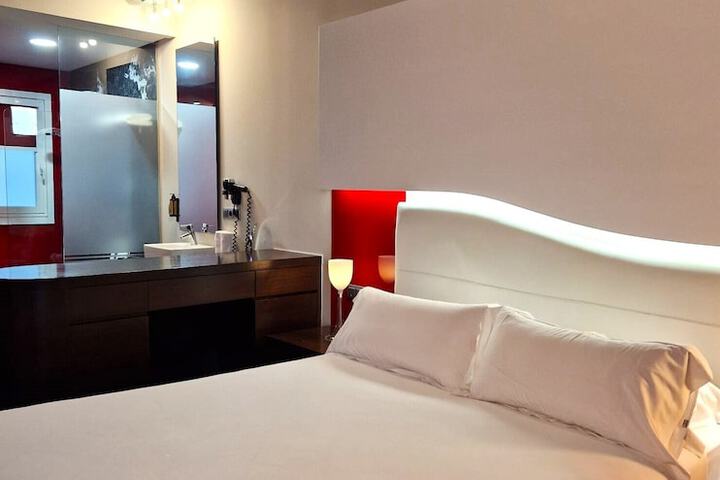 Room 18 of 59
