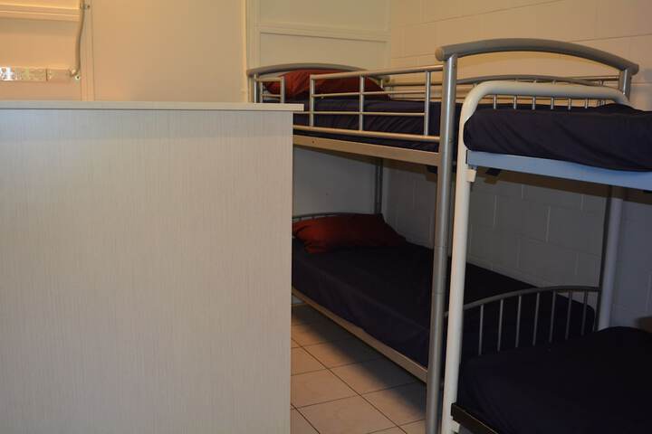 Room 6 of 67