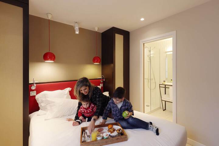 Room 55 of 106