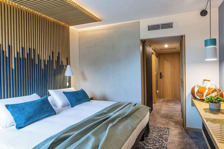 Room 20 of 127