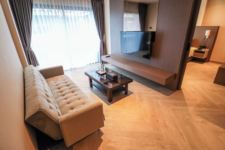 Room 56 of 103