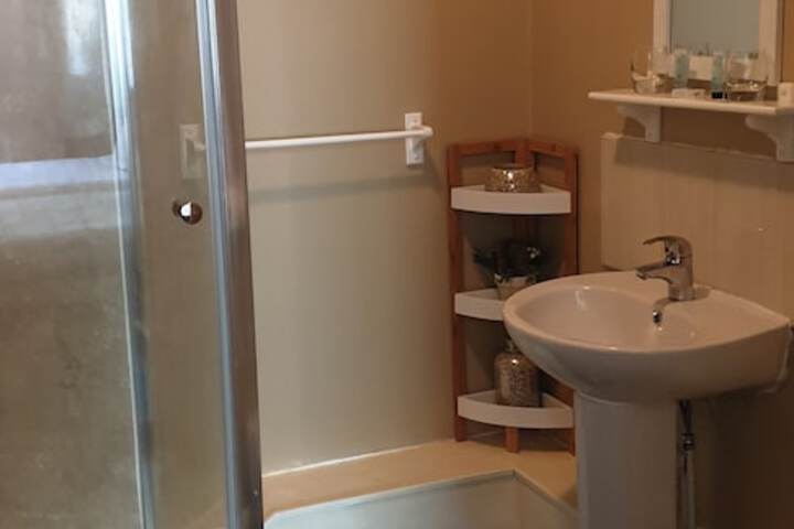 Room 15 of 31