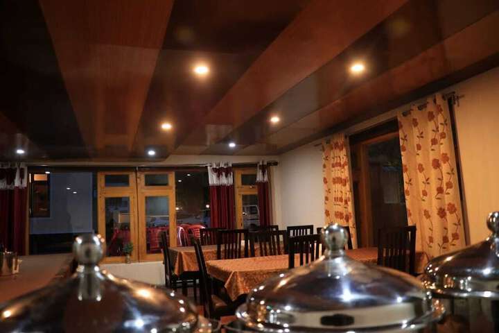 Dining 9 of 9