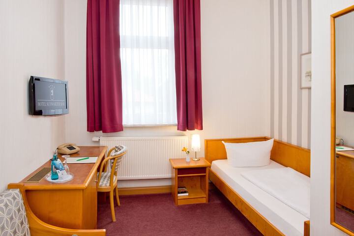 Room 21 of 53