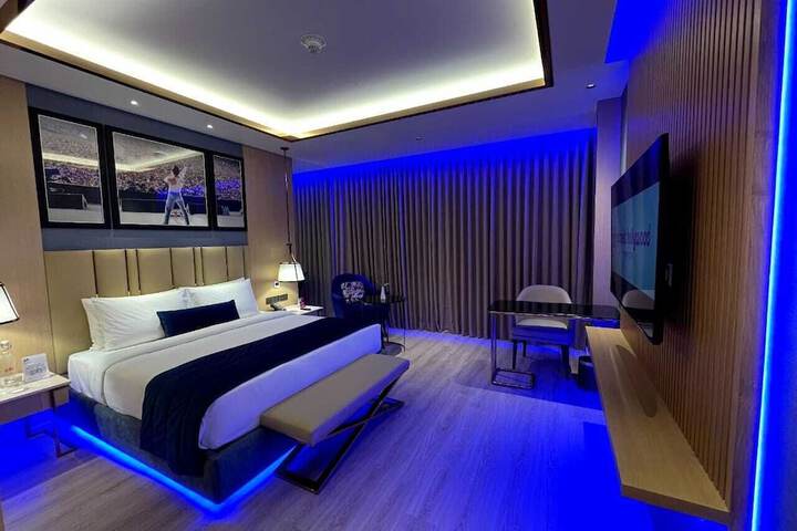 Room 9 of 44