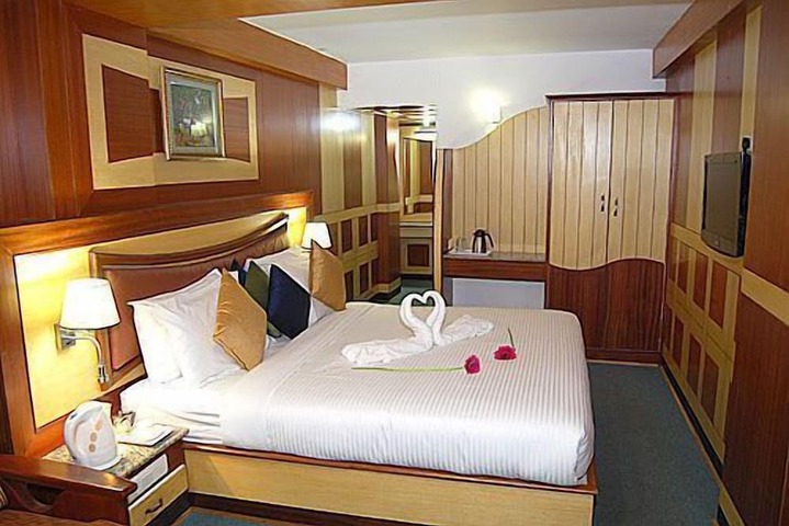 Room 14 of 69