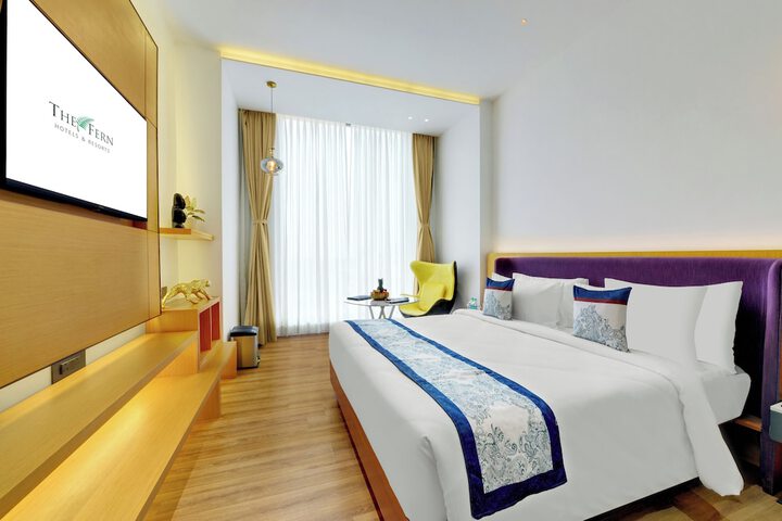 Room 5 of 24