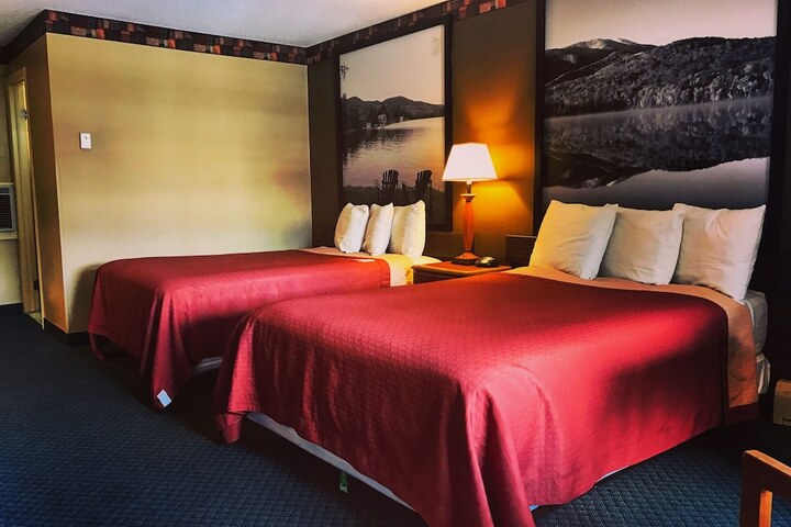 2 Queen Beds (11 of 21)